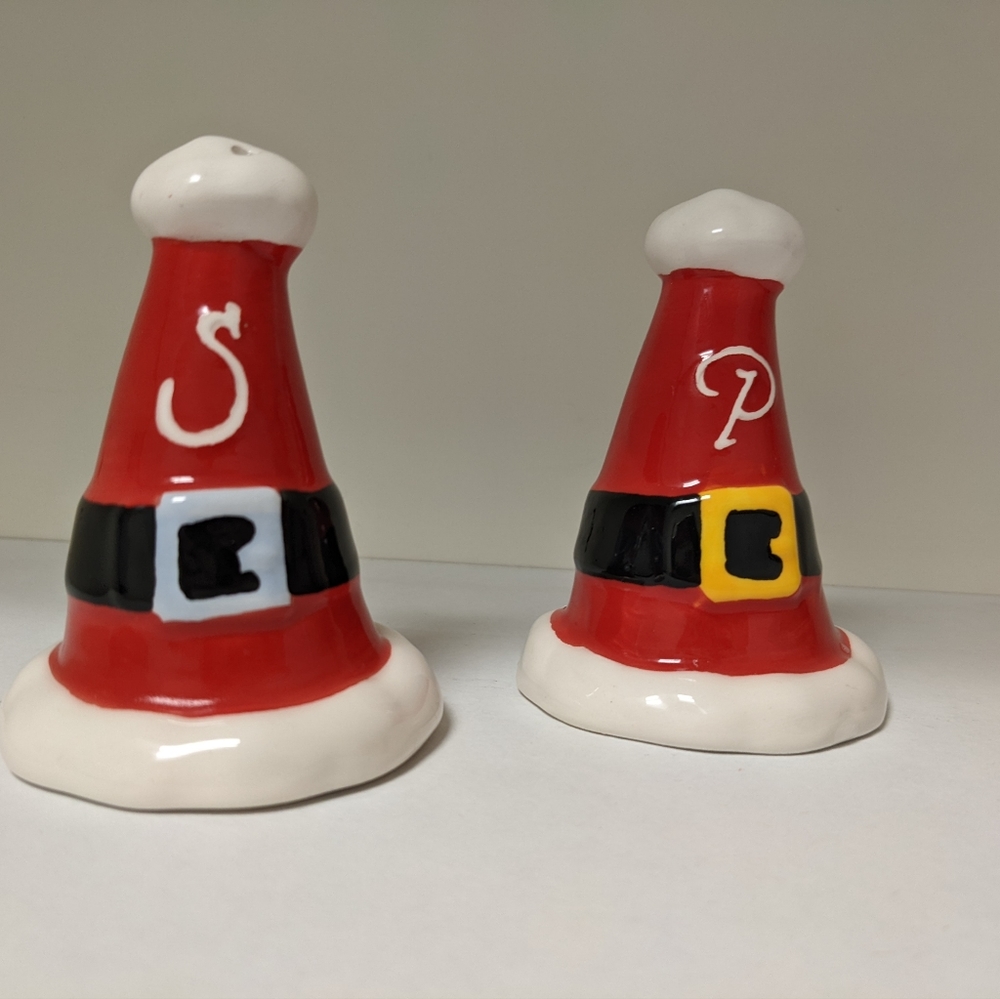 Salt & pepper shakers